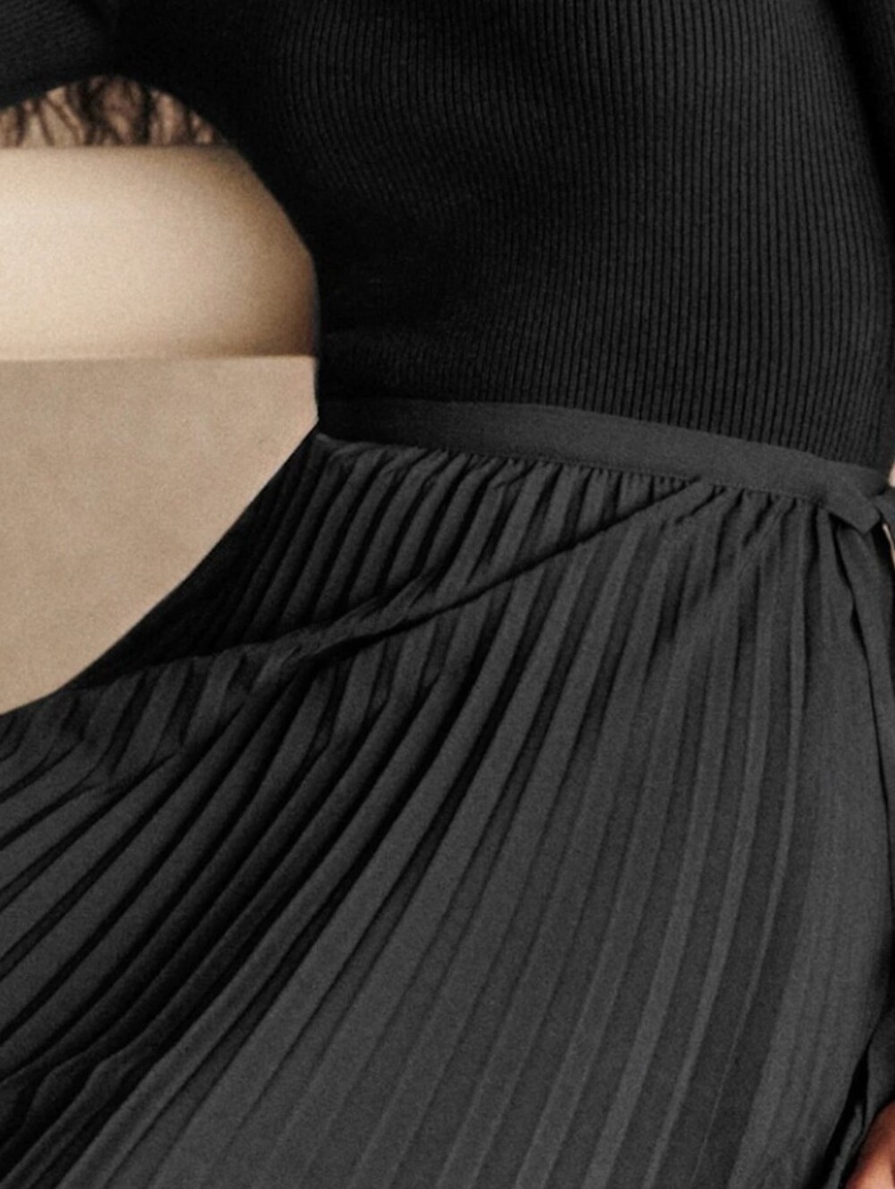 Sezane Black Pleated Wrap Skirt - Picture 3 of 7